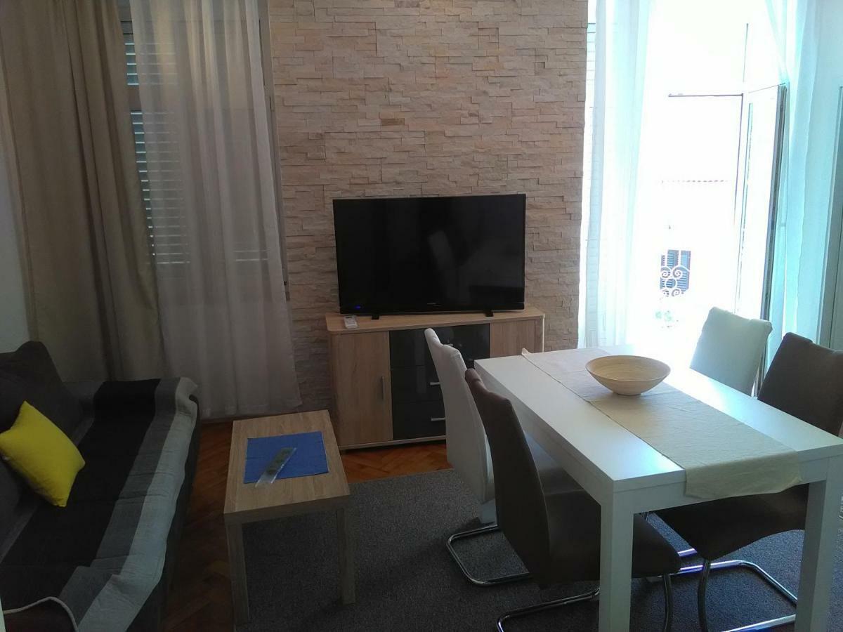 Apartment Sandra 2+2 *** 크리크베니카 외부 사진