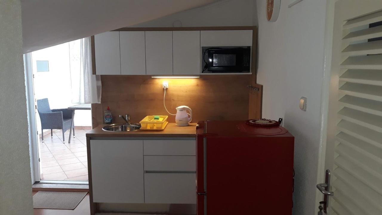 Apartment Sandra 2+2 *** 크리크베니카 외부 사진